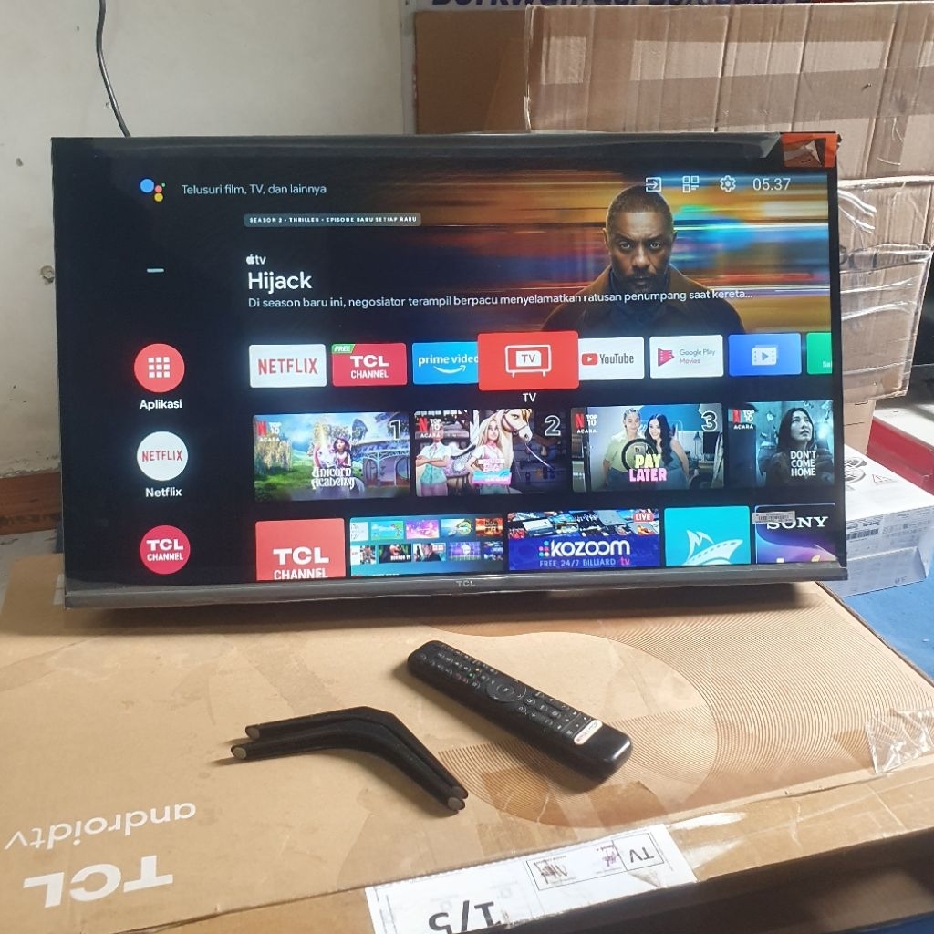 tv led 32" TCL android tv type 32L4B second like new segel, minus ada jamur di dalam layar tidak pen