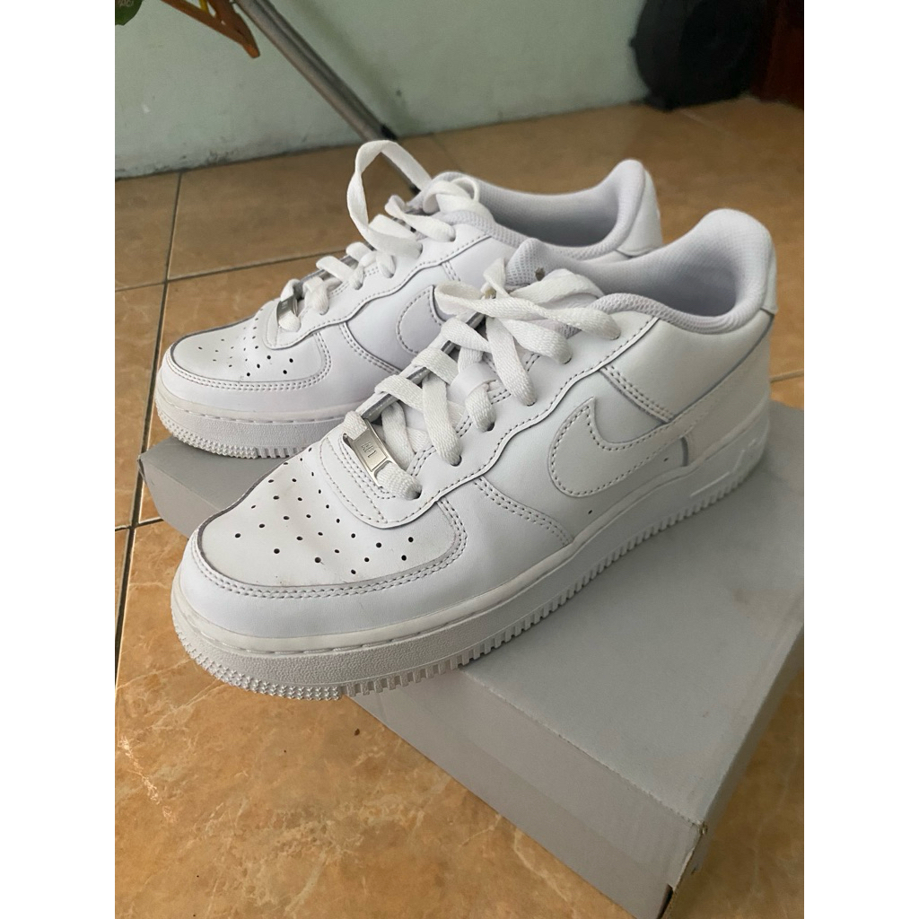 Sepatu Nike Air Force 1 Low Triple White GS