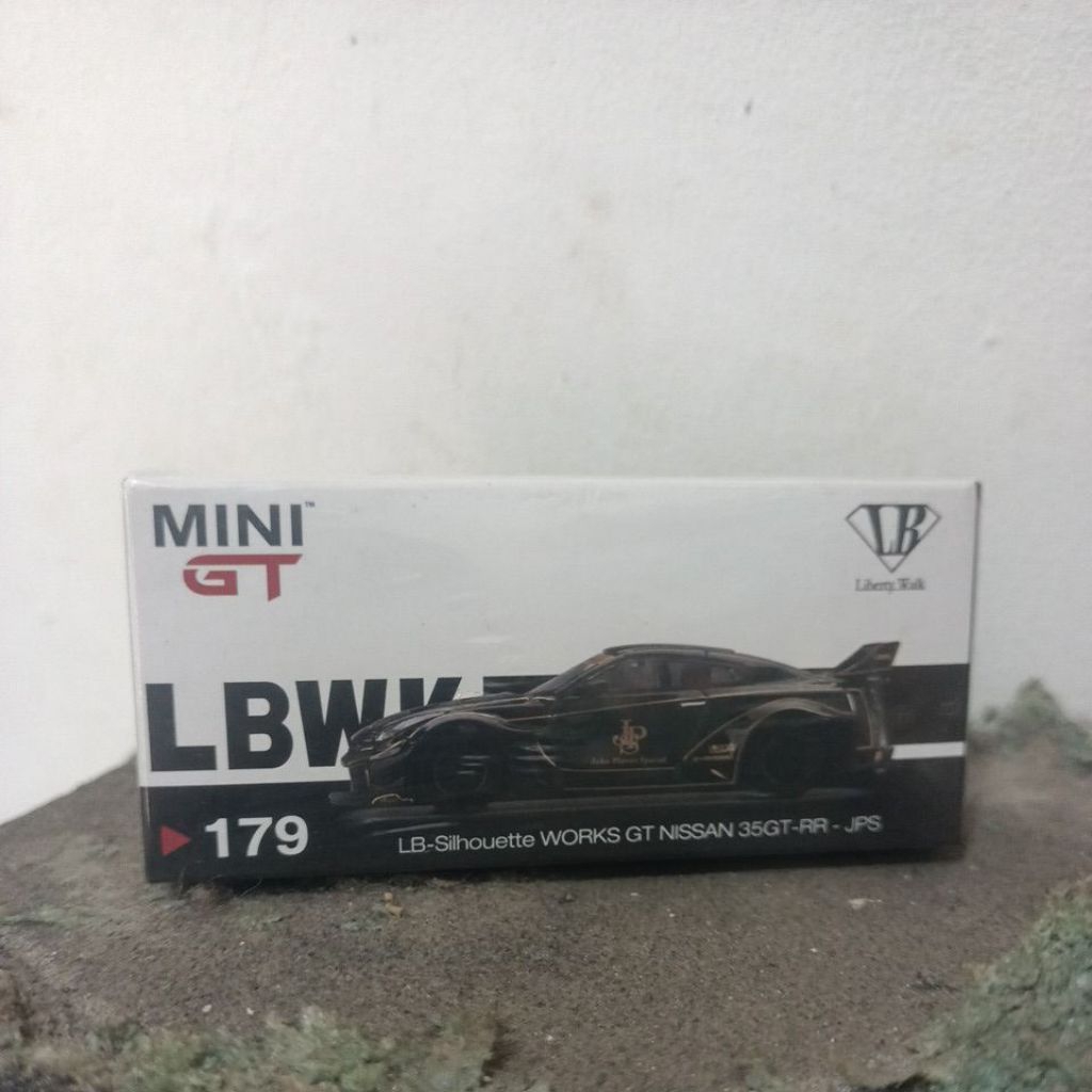 Mini GT//179 LB-Silhouette Works GT Nissan 35GT-RR Ver.1 JPS - Free Protektor