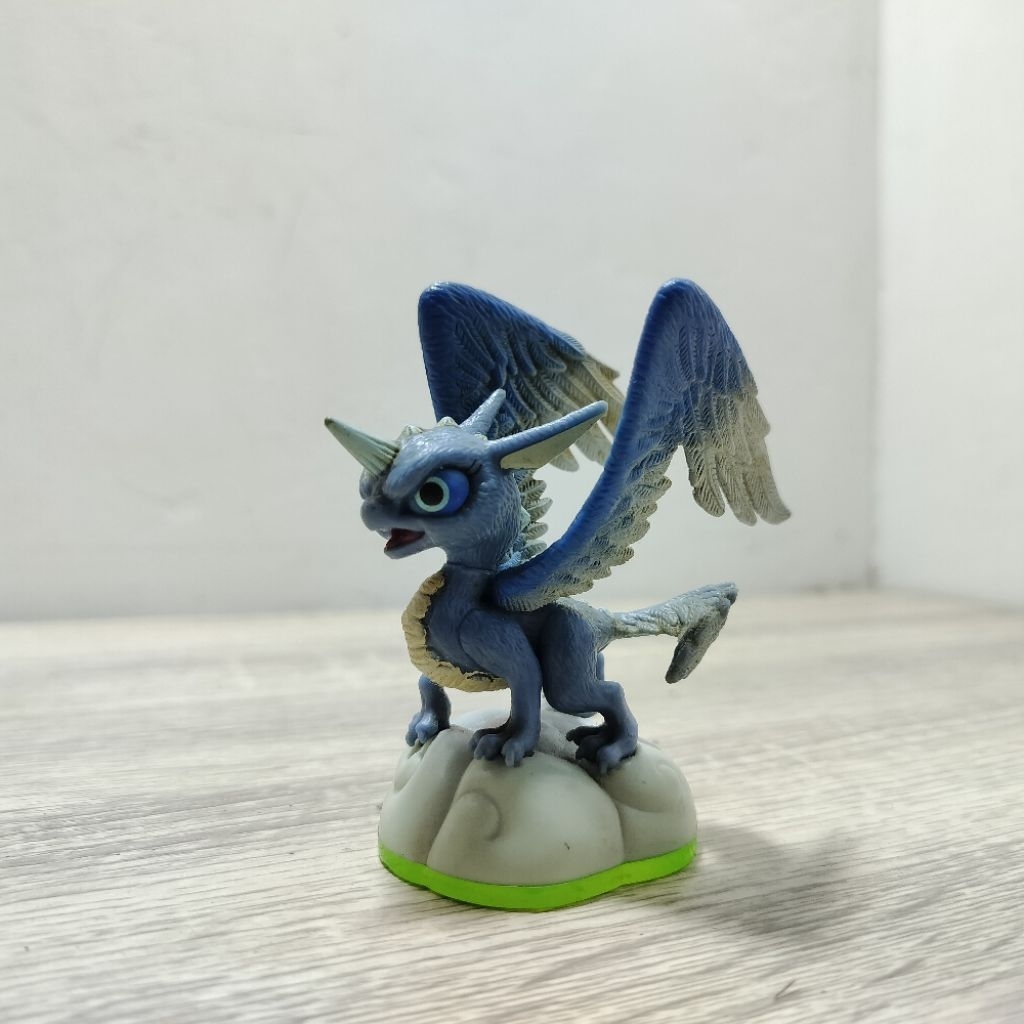 skylanders spyros adventure figure
