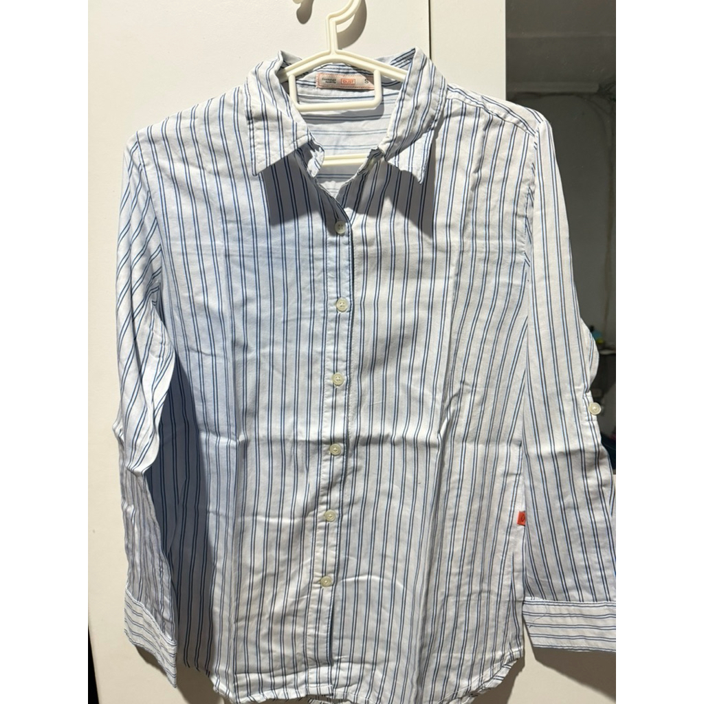 [PRELOVED] DUST Kemeja Garis (Minus Kelunturan)
