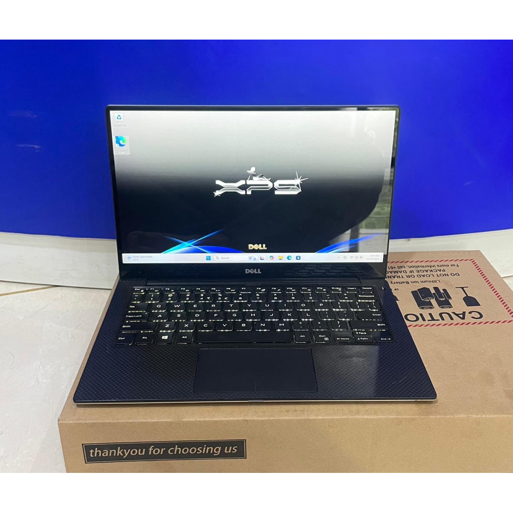 Laptop DELL XPS 13 9350, #Touchscreen, I7-6560U, 8GB/256B, Layar 3K #Backlight, Lengkap, Black Silve