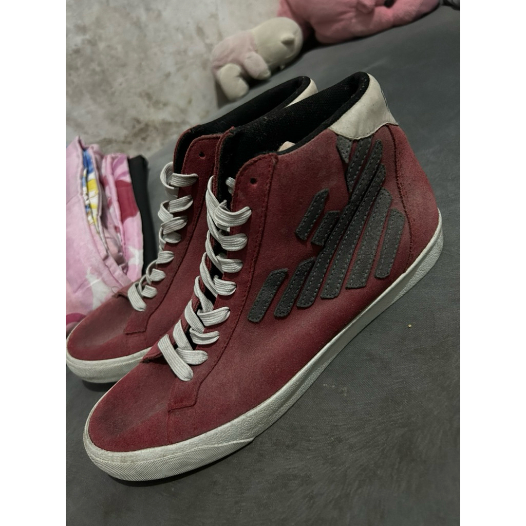 sepatu itali emporio armani