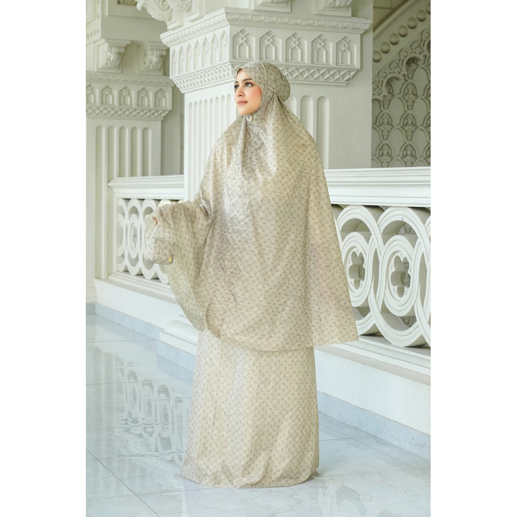 Buttonscarves Monogram Travel Prayer Robe