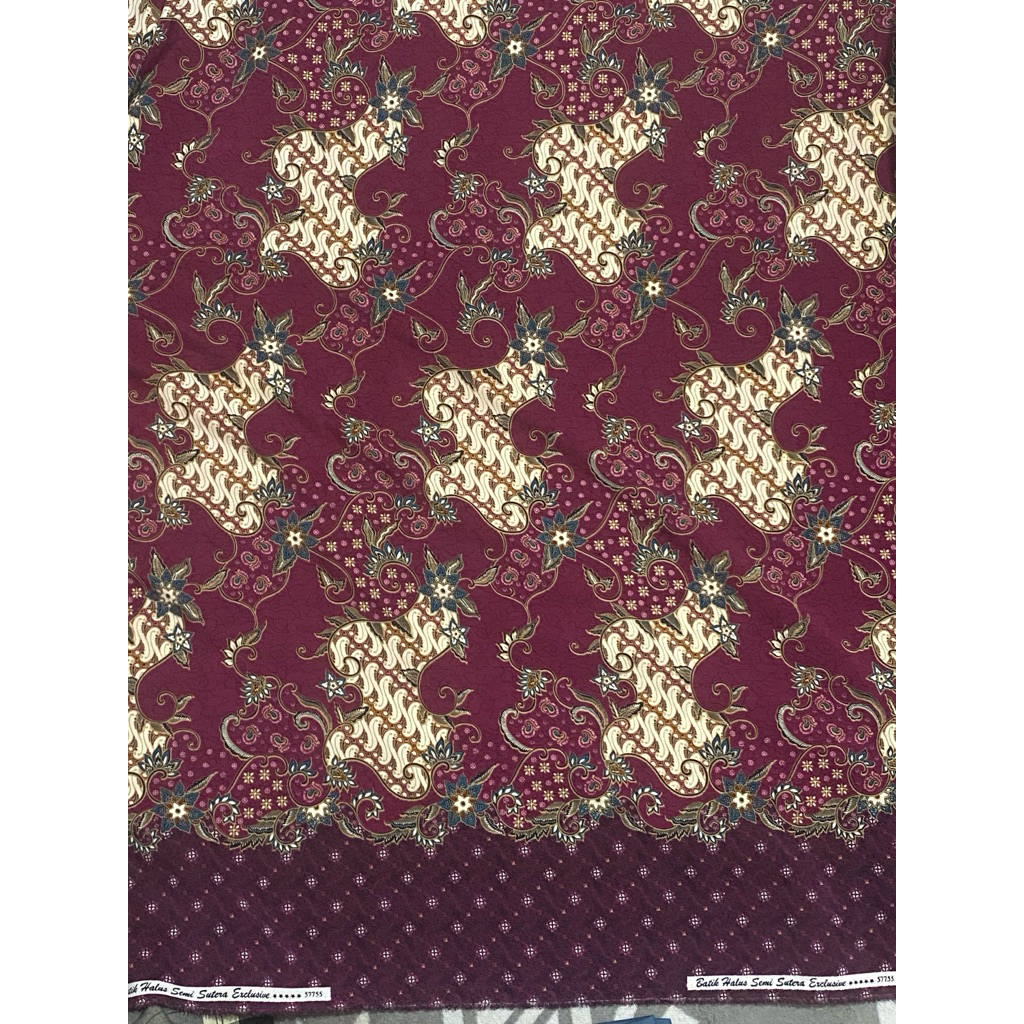 kain batik burgundy 1,5meter x 1meter