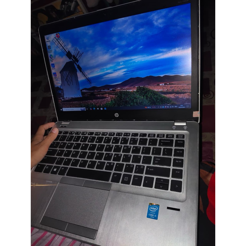 laptop HP i5 ram 8 /ssd237Gb second / Asli / Resmi