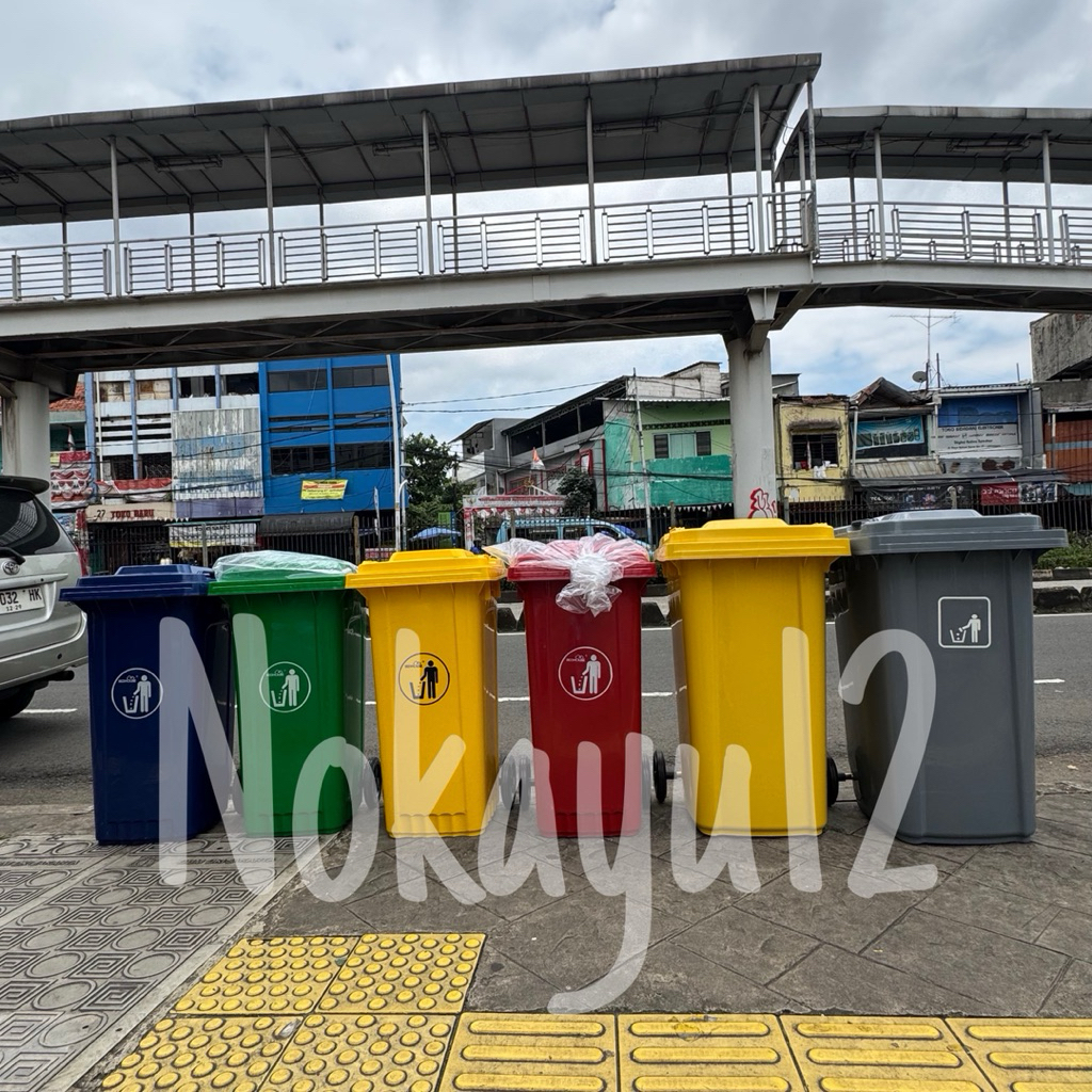 Tempat Sampah Roda 120 Liter REDHOUSE / Tempat Sampah Kotak Roda 120 Liter / Tempat Sampah Redhouse 