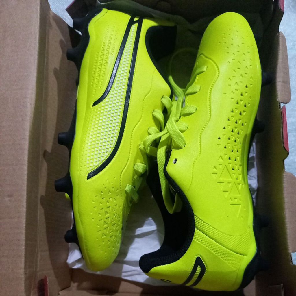 Sepatu bola puma king macth fg jr 107573 04 sepatu bola anak original