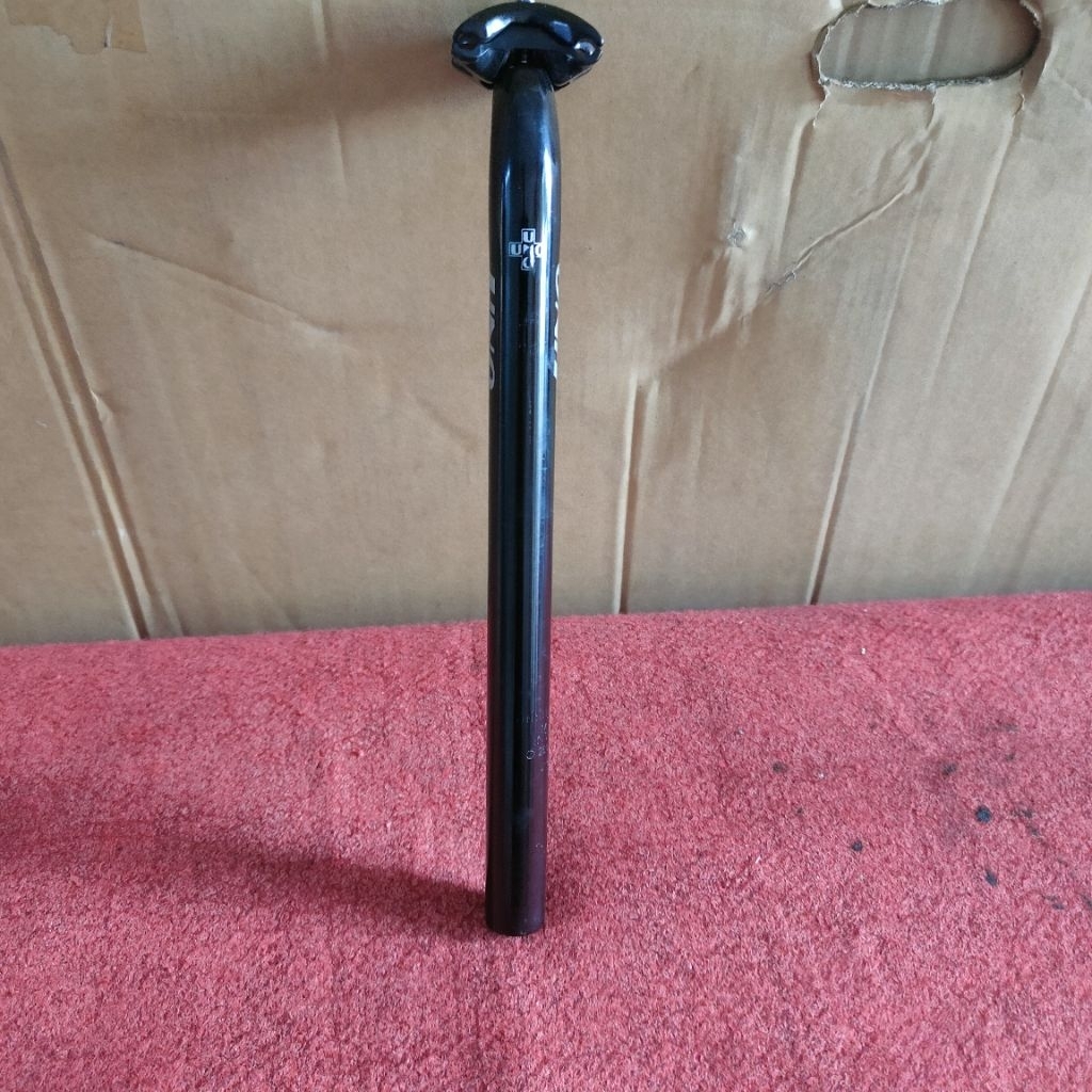 Seatpost 27,2 UNO
