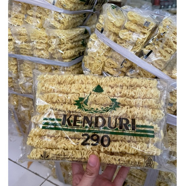 Mie Kering Cap Kenduri Hijau 290gram - Lembut, Kenyal, dan Mudah Menyerap Bumbu