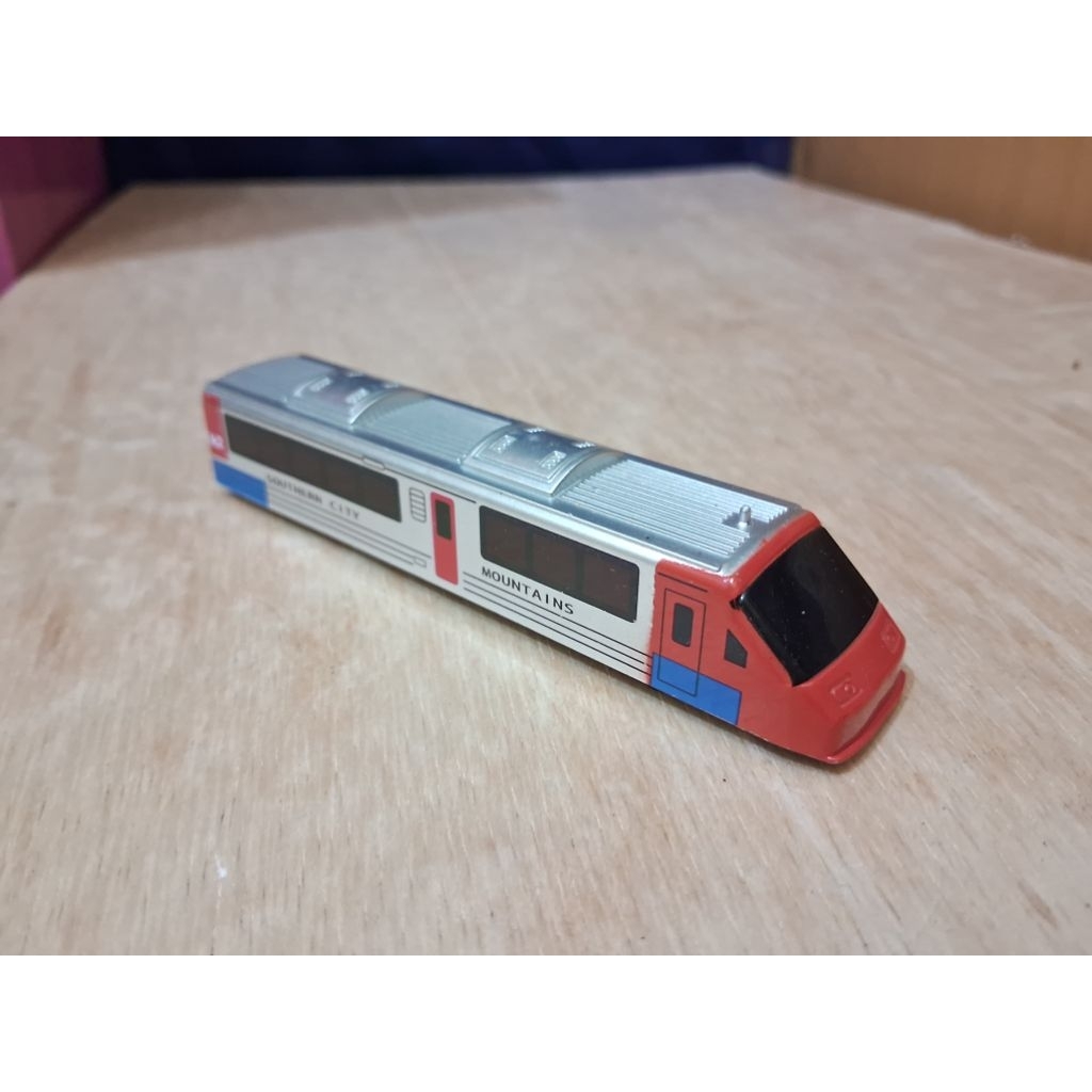 Kereta Hokben Train Bullet Mainan Hadiah Hokka Hokka Bento Kereta Shinkansen Kereta Pullback