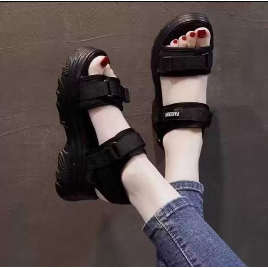 Sepatu Sandal Wanita Gunung Tali Wedges Korean Style