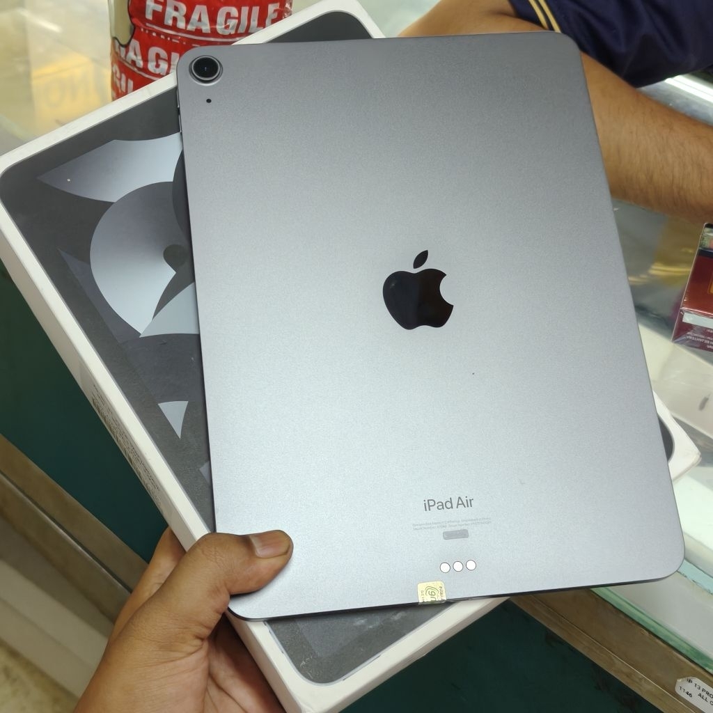 iPad air 5 M1 256gb ibox