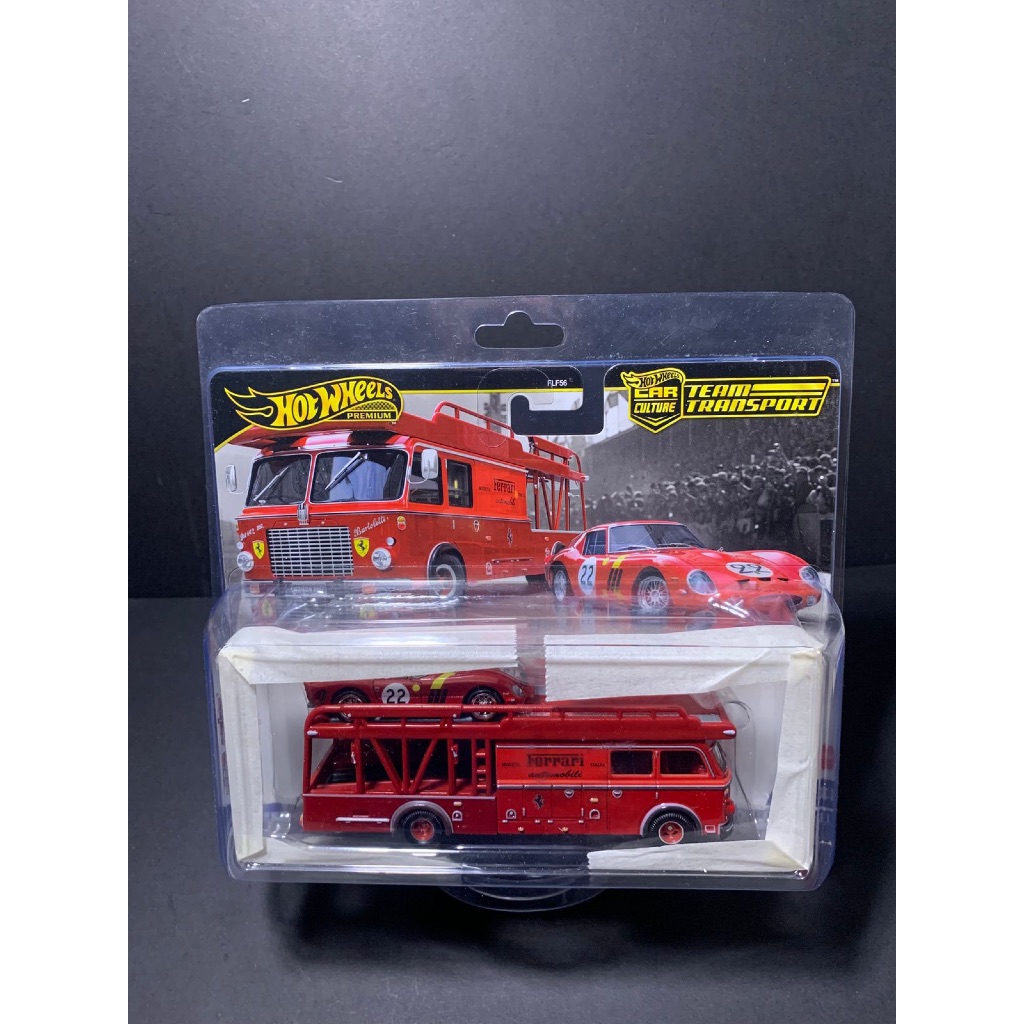 HOT WHEELS TEAM TRANSPORT FERRARI