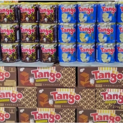 Wafer Tango Kaleng 1 Karton Isi 6 Rasa Cokelat Vanila