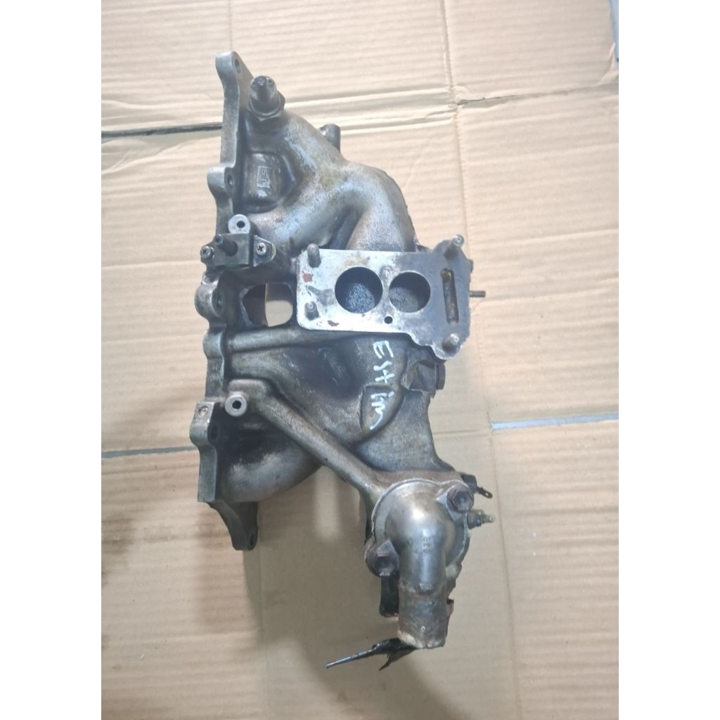 intake manifold dudukan karburator carburator suzuki esteem 1.3 amenity 1.3
