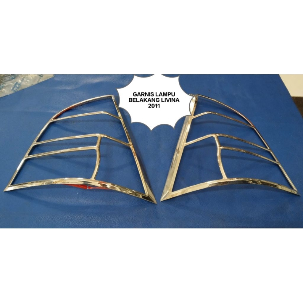 garnis belakang livina 2011