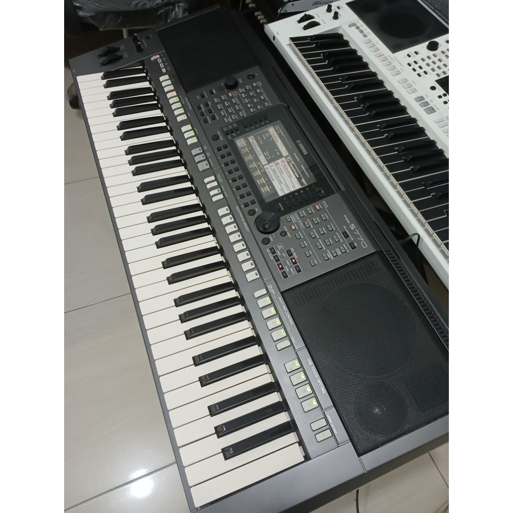 YAMAHA PSR S770 ISTIMEWA