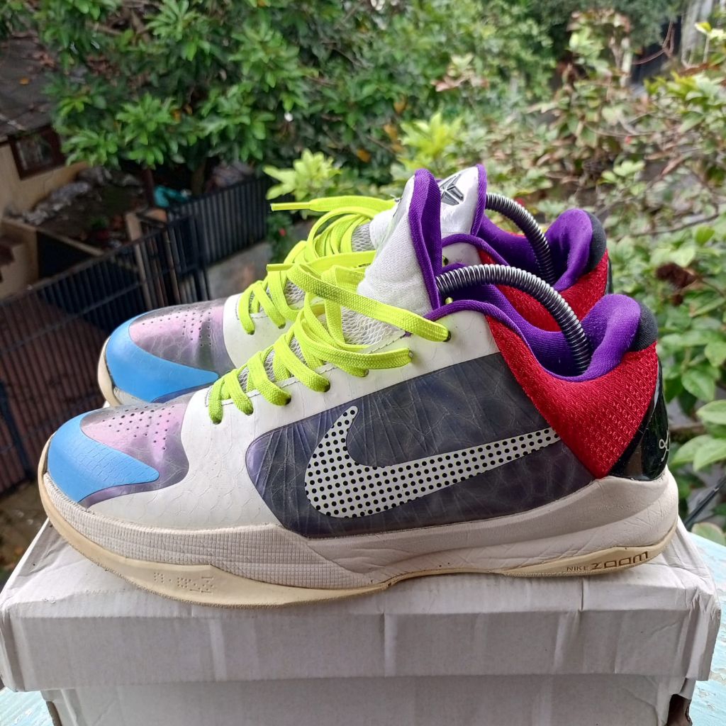 Sepatu Basket indoor outdoor size 43