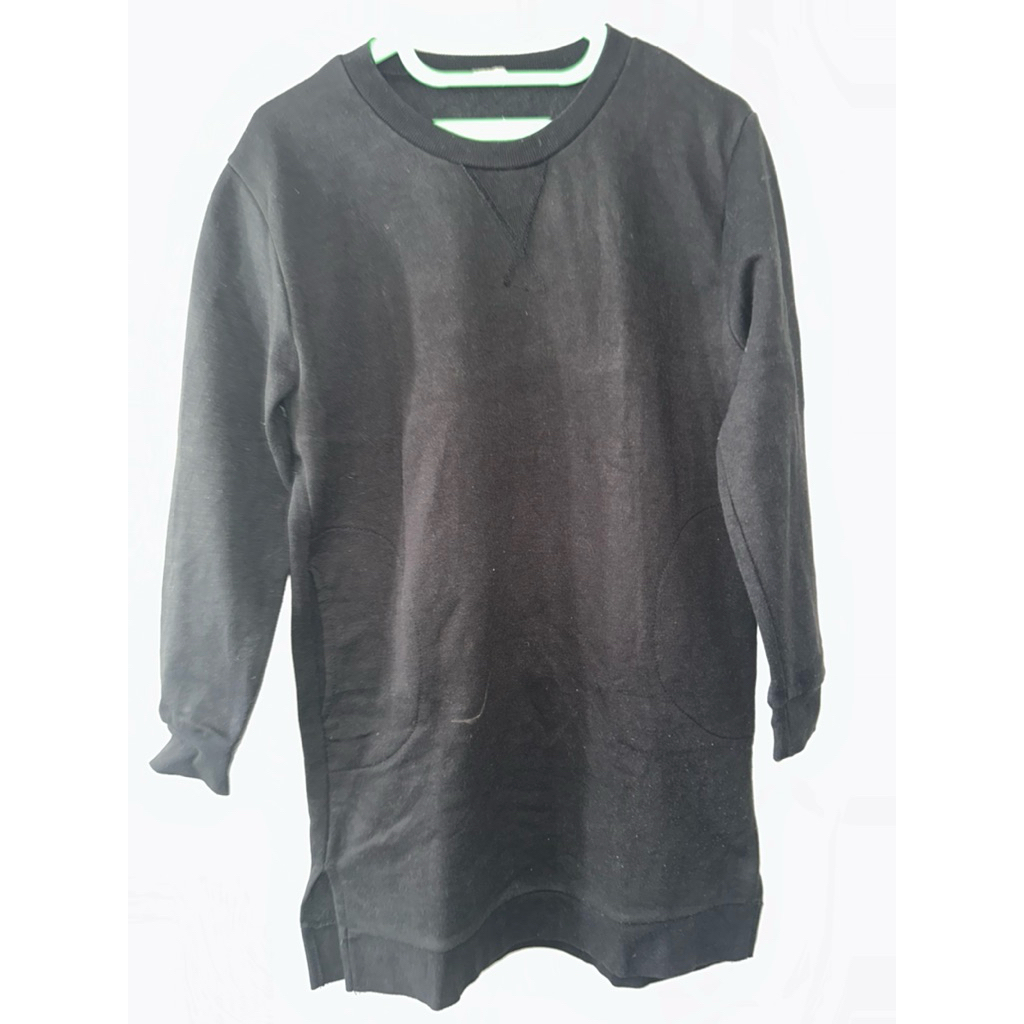 Crewneck Hitam Polos (BARANG BEKAS/SECOND)
