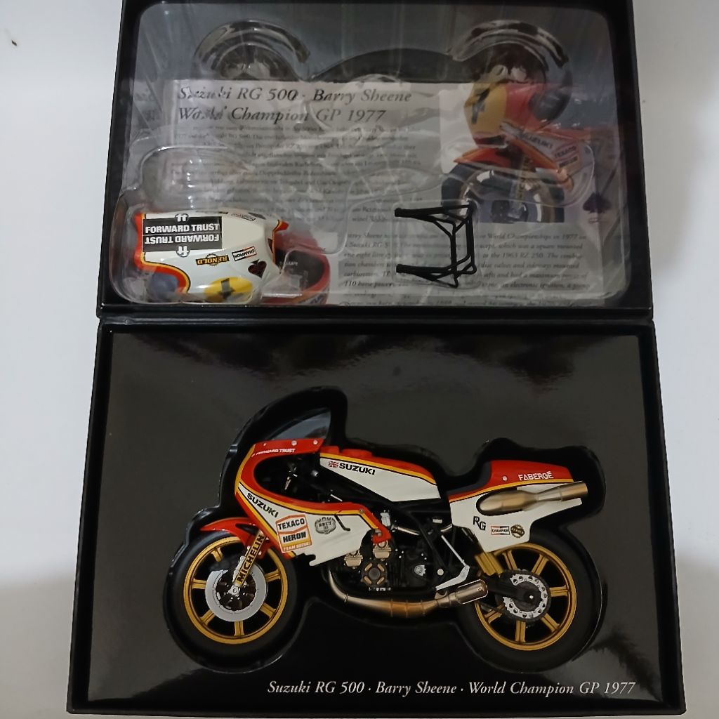 Diecast Motogp Minichamps 1/12 Barry Sheene 1977 World Champion Suzuki RG500 Motogp Legend