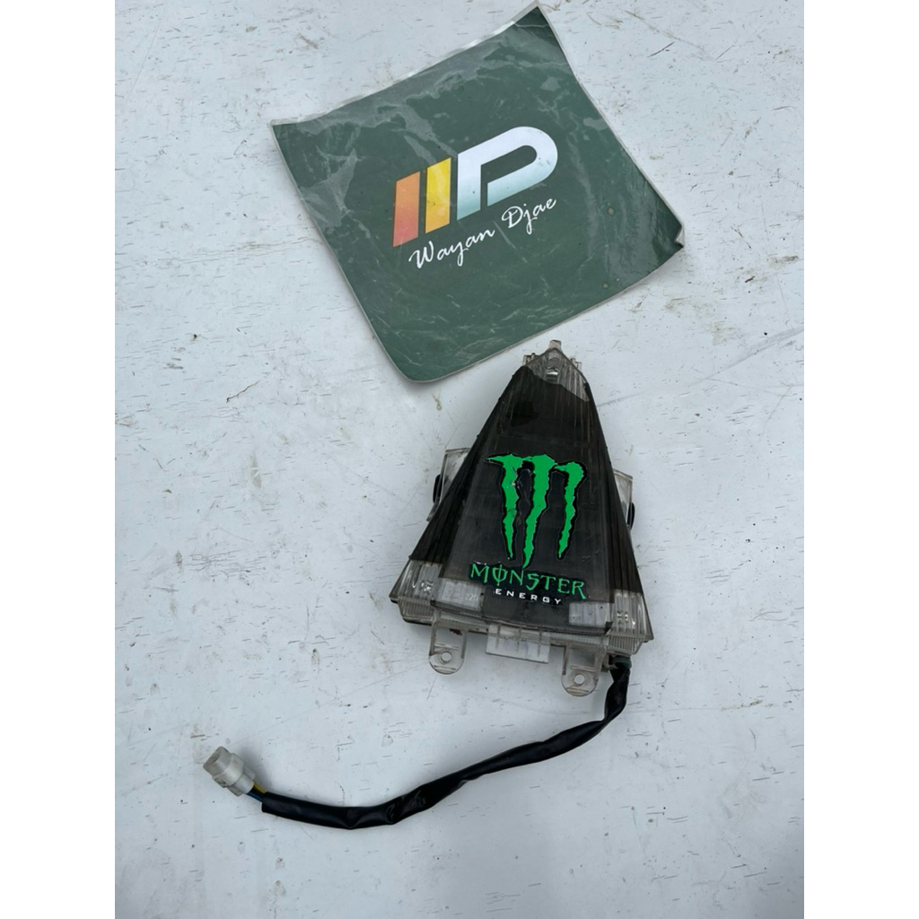 Lampu stop assy yamaha r15 v2 original bekas lepasan motor