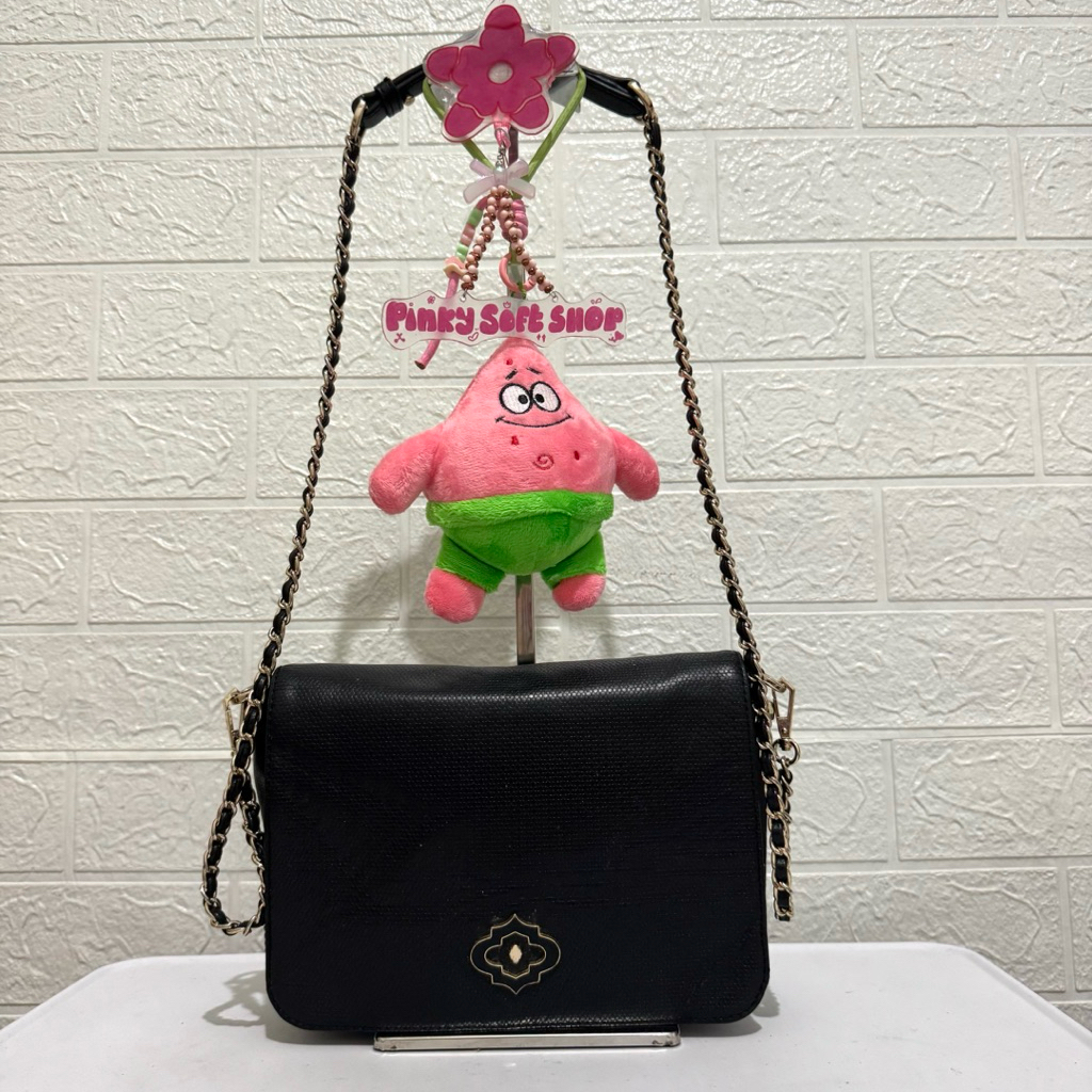 tas sling bag oryany. tas selempang kulit asli. tas sling prelop. hitam