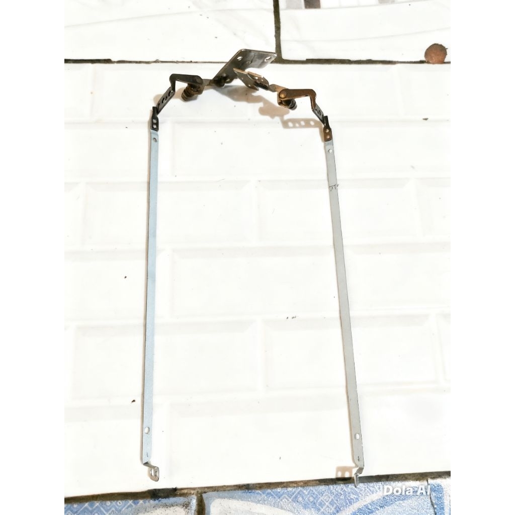 Engsel LCD Laptop Toshiba Satellite L645