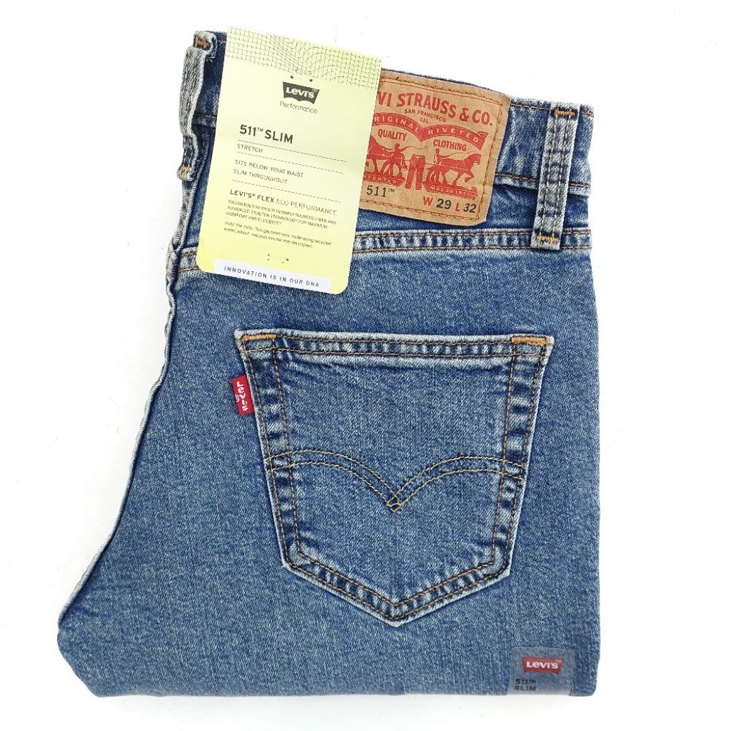 Levı 's 511 Slim Fit Jeans