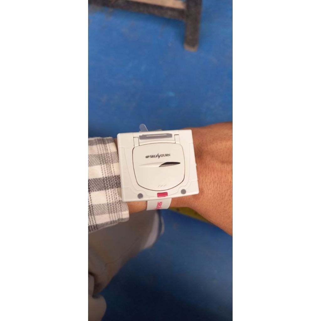 jam tangan PS 1 & Sega Saturn (TAKARA TOMY)