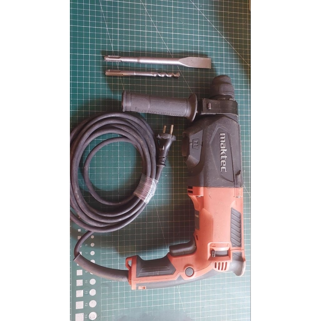 Bor Beton 3 Fungsi Rotary Hammer Drill Maktec MT 871 Mulus