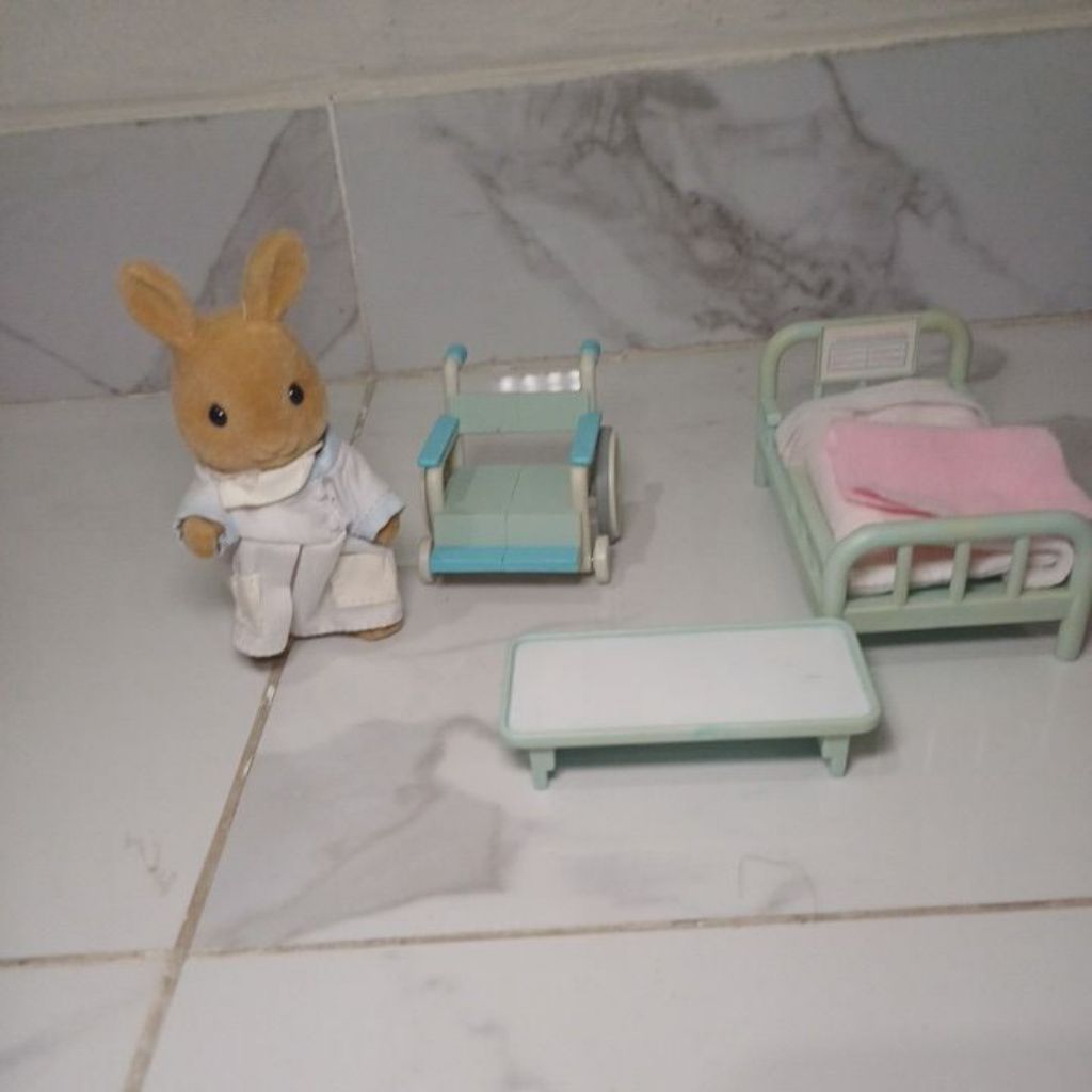 Sylvanian Families  hospital