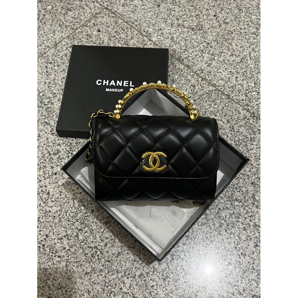 Chanel gift