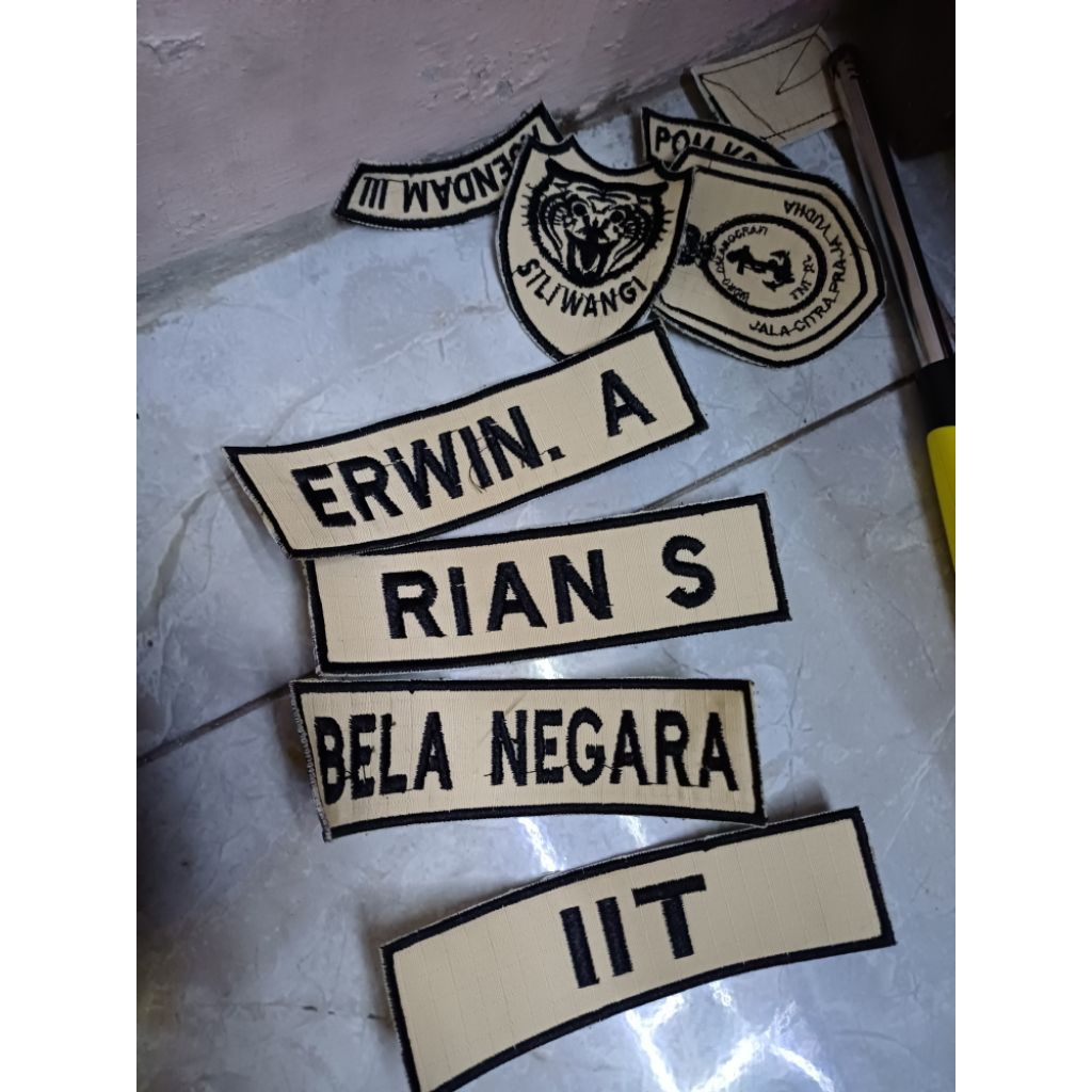 Papan nama/Name tag PNS