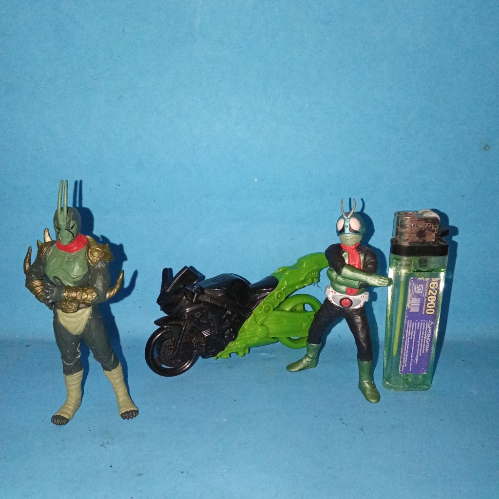 Figure HG kamen rider ichigo+grongi kuuga+motor kamen rider W double bandai