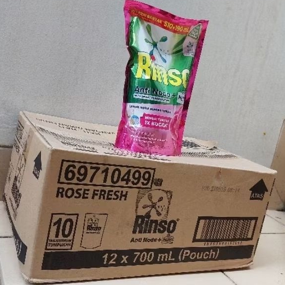 1 Dus isi 12 Pcs Rinso Cair Rose Fresh 700 ml