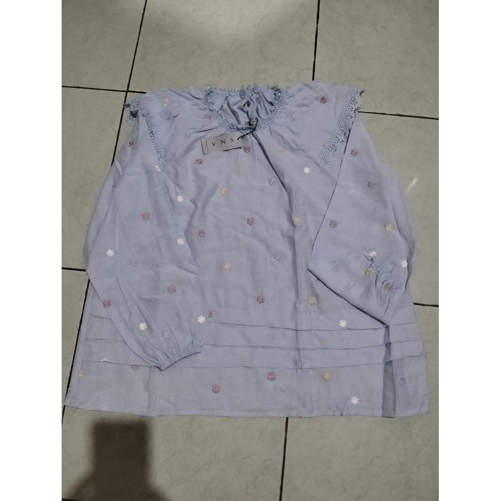 New blouse VNS original