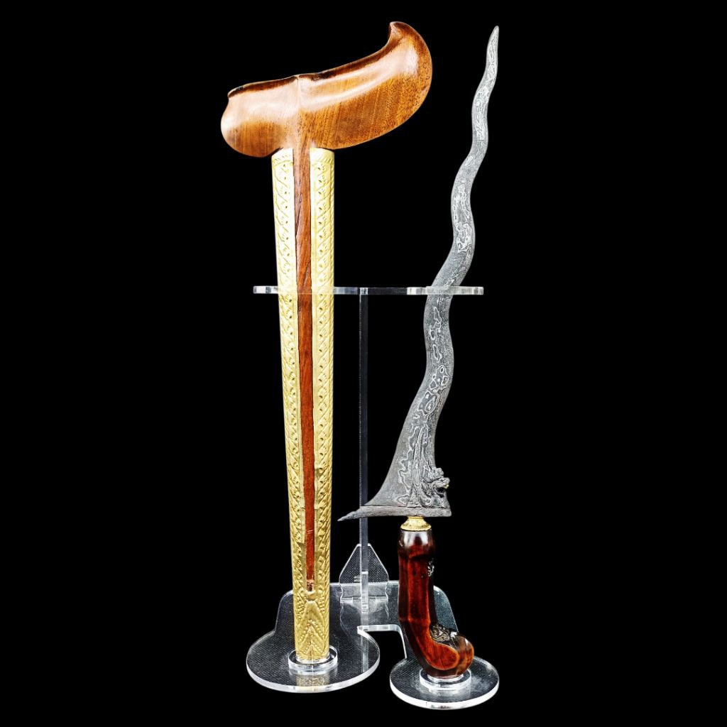 Keris Naga Siluman Luk 9 Garansi Sepuh Pamor Dwi Warna Eks Kolektor