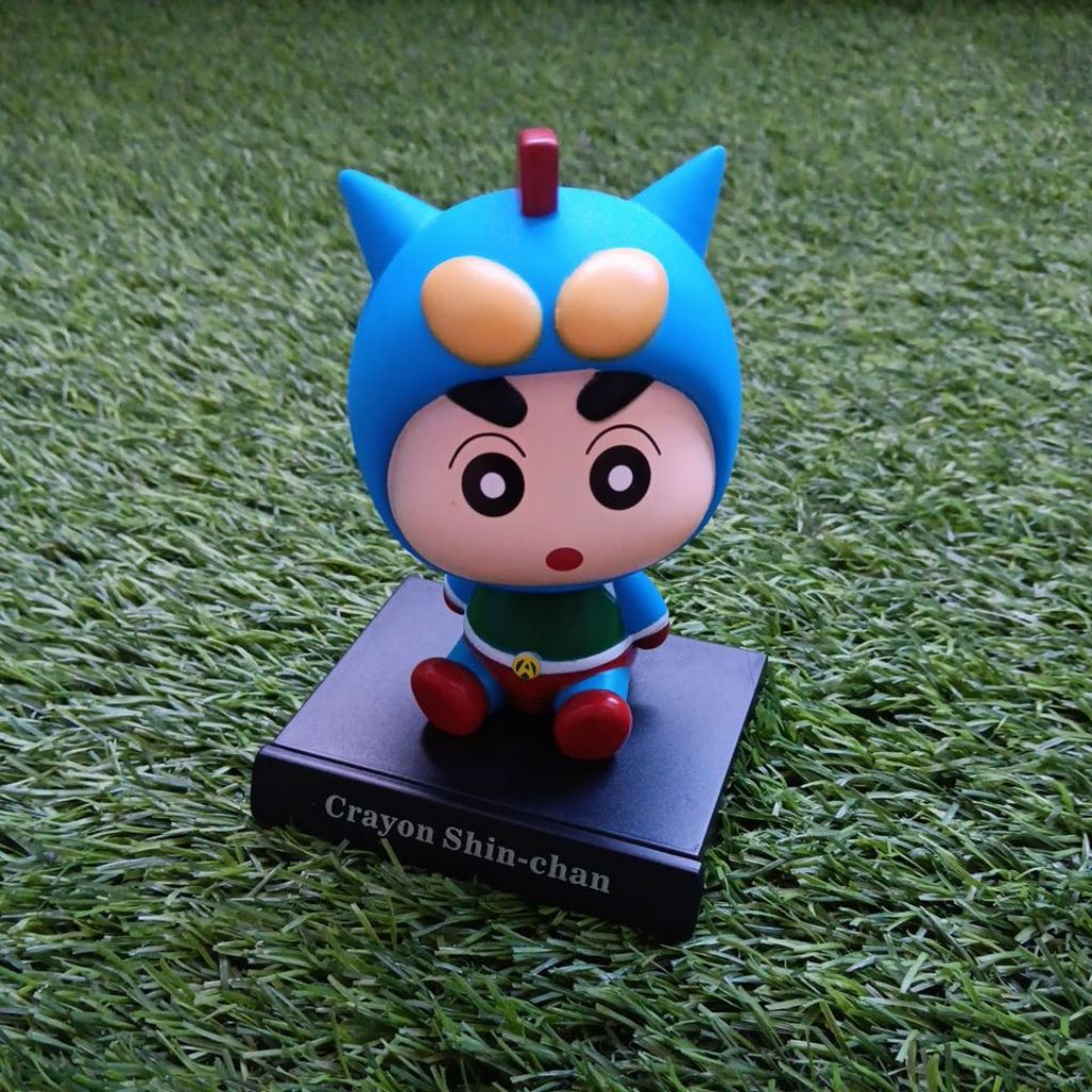 BubbleHead Sinchan Ultraman