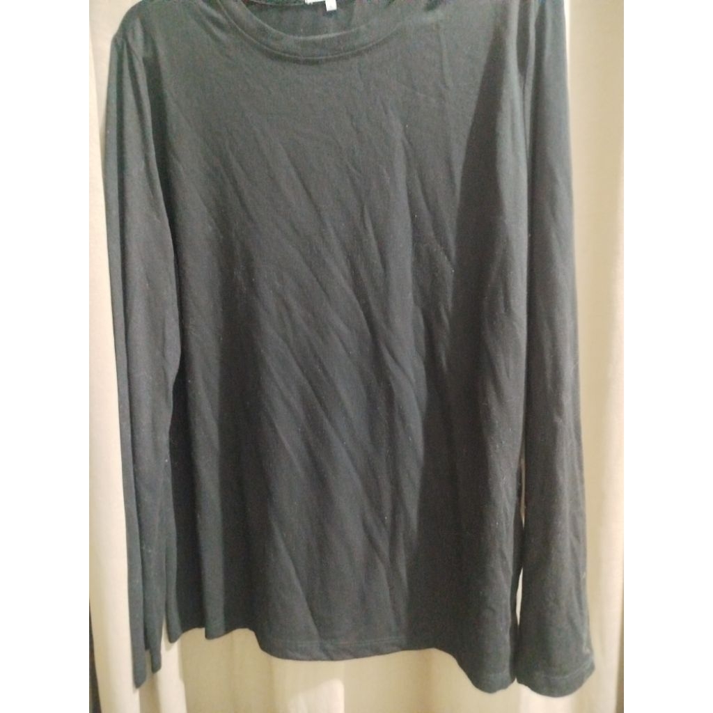 Baju Polos Lengan Panjang Hitam