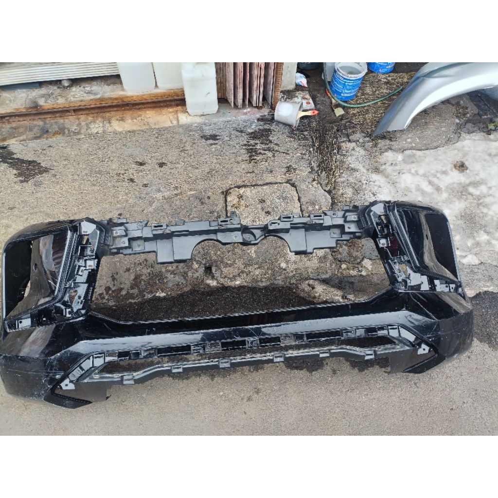 bumper,bemper depan Mitsubishi Pajero 2022_2025