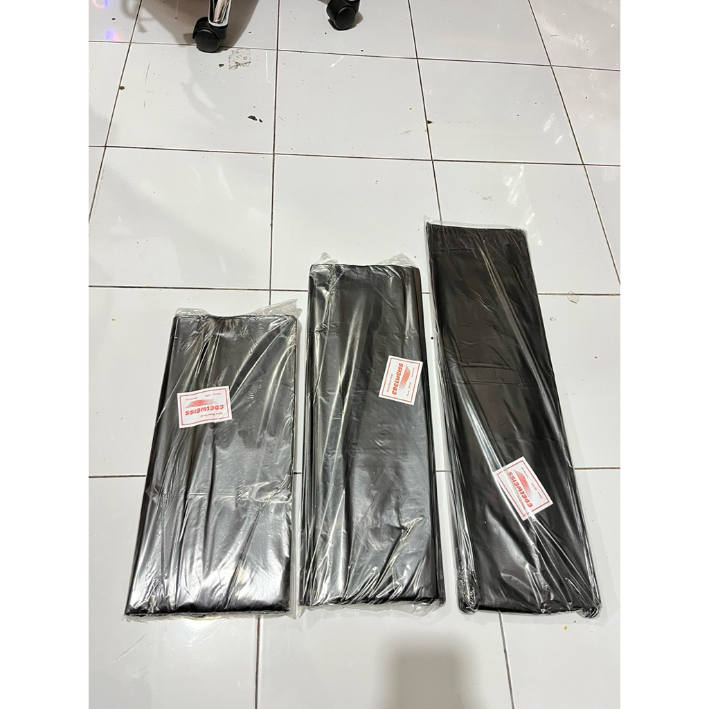 Plastik Mulsa Hitam Perak 60/120 (1kg) Tebal 0.35 Micron/Plastik Tanaman - Plastik Mulsa