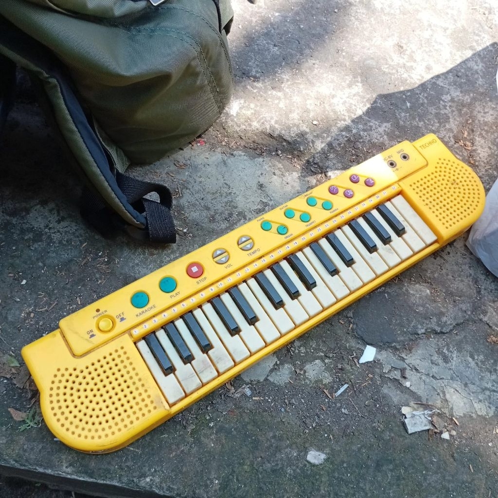 keyboard piano mini kuning