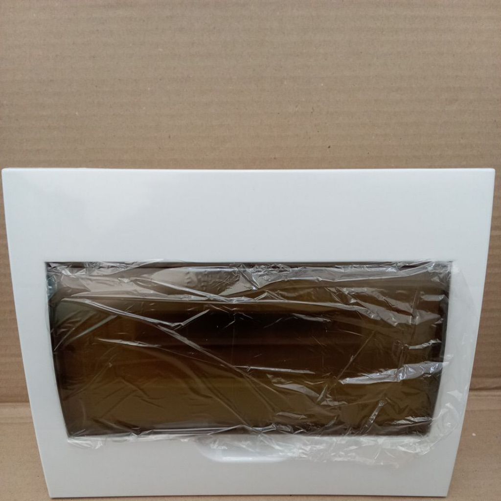 LARKIN BOX MCB 12 GRUP INBOW / FUSE BOX / BOX MCB