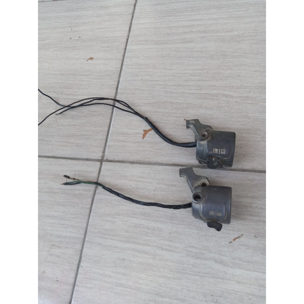 holder kanan yamaha l2g l2s original