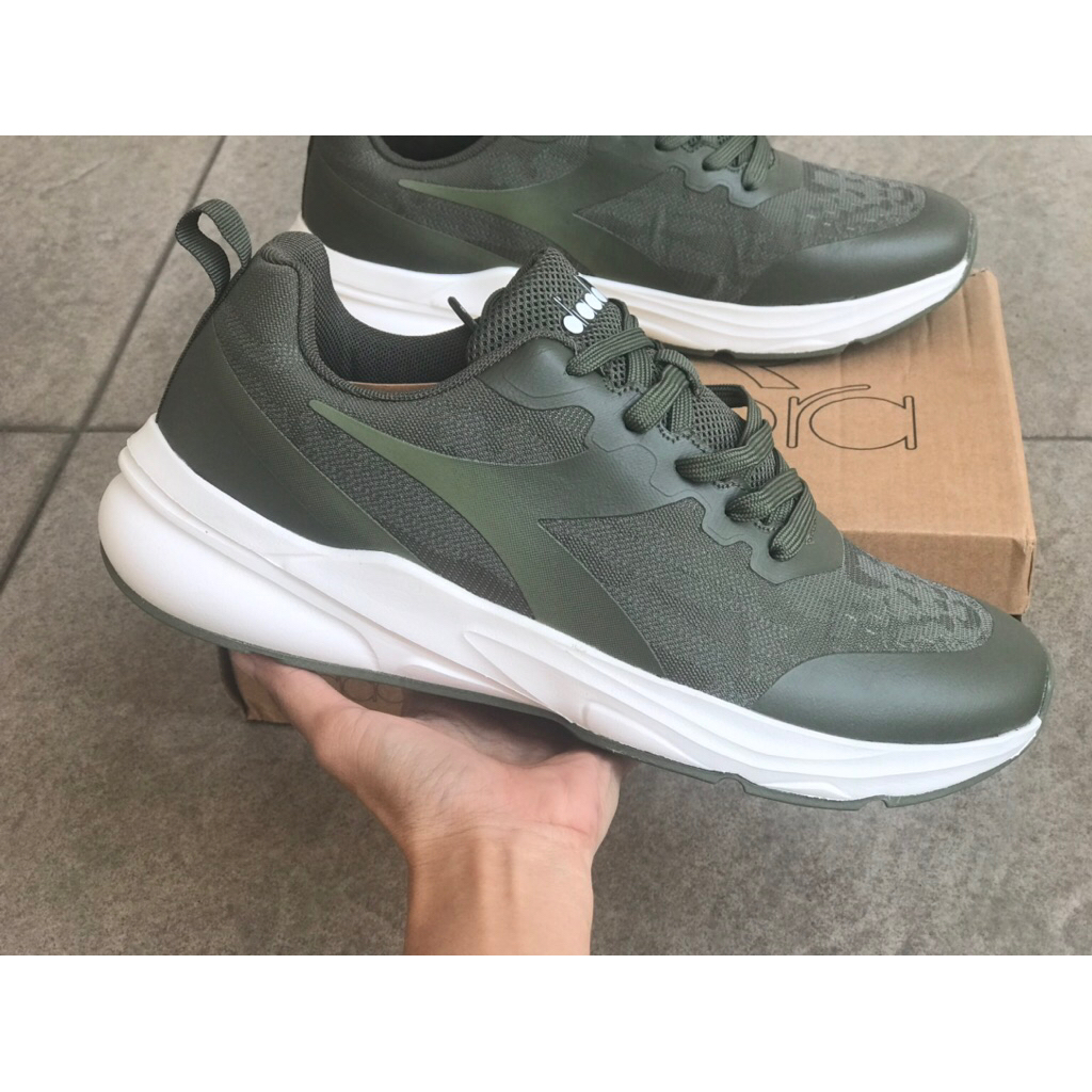 Sepatu Diaodora Dewasa (Laki - laki)