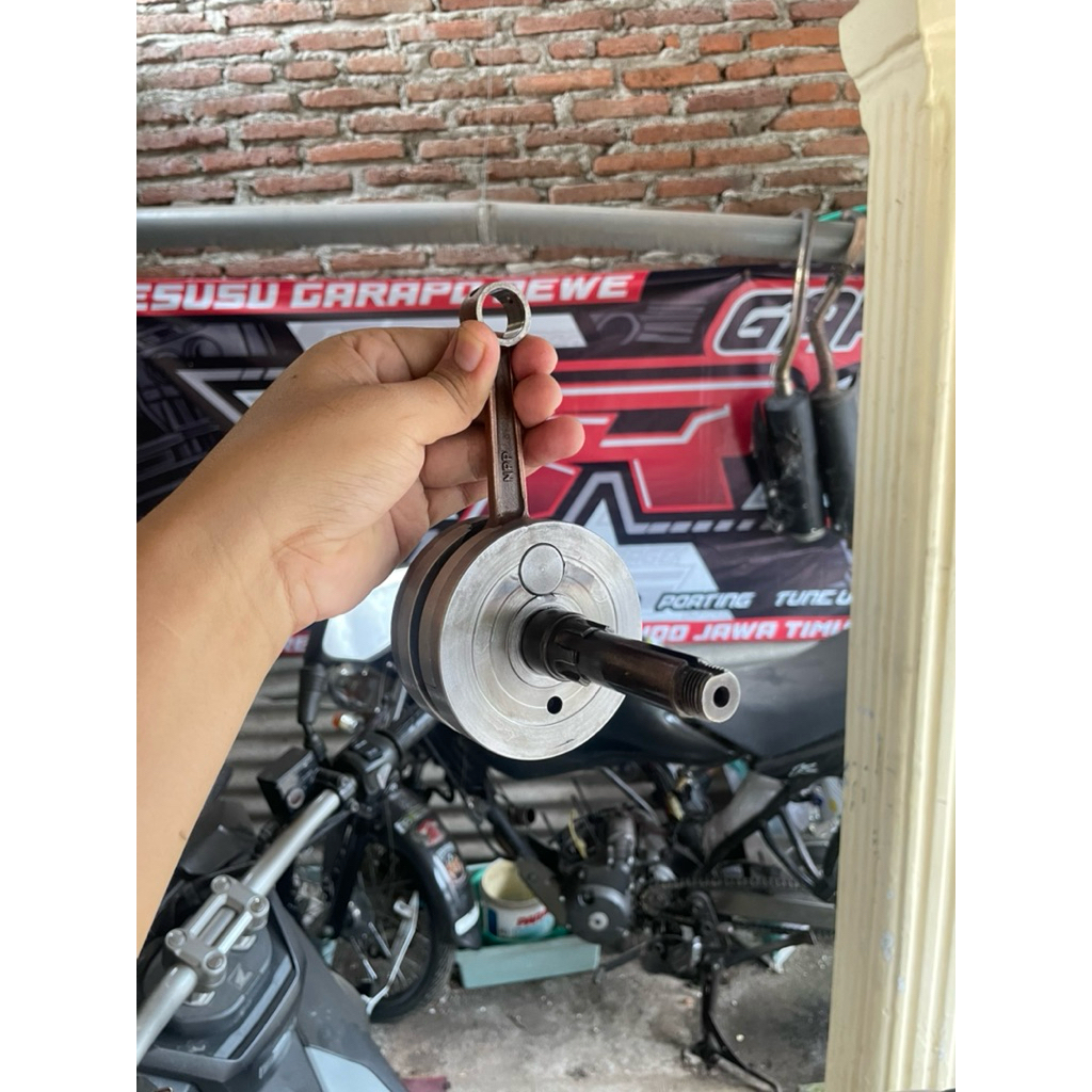 KRUK AS/BANDUL SATRIA 2 TAK 6 SPEED BALANCE DAN GESER TORSI
