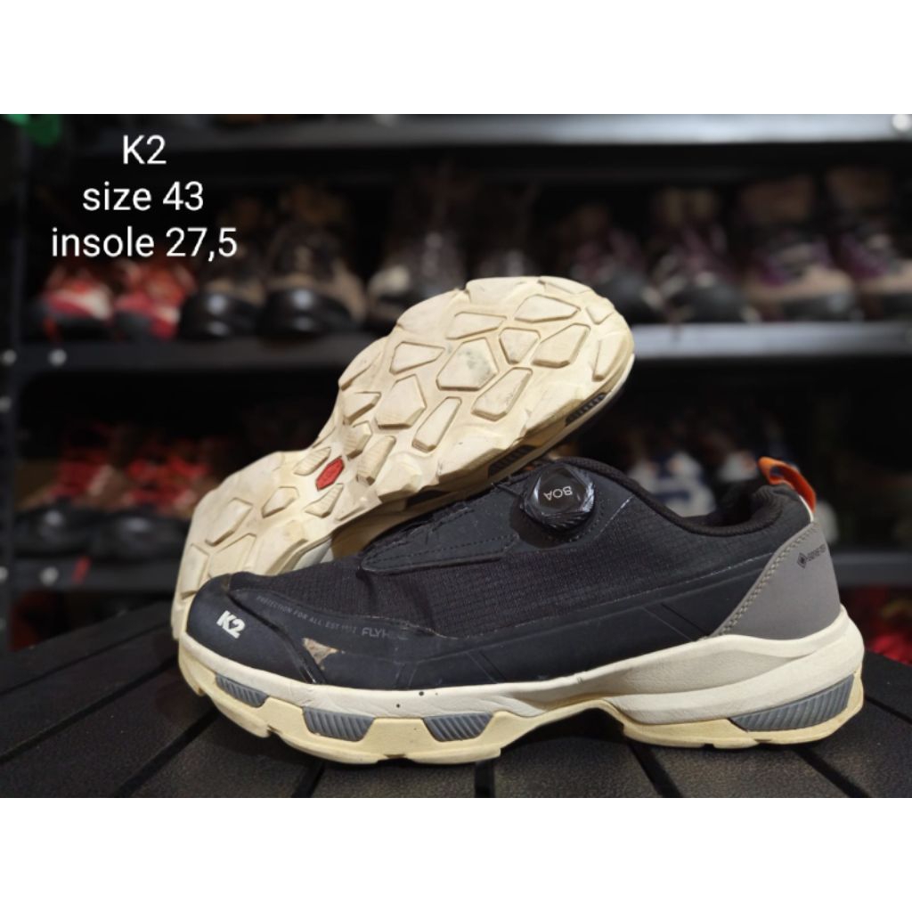 sepatu outdoor thrifting