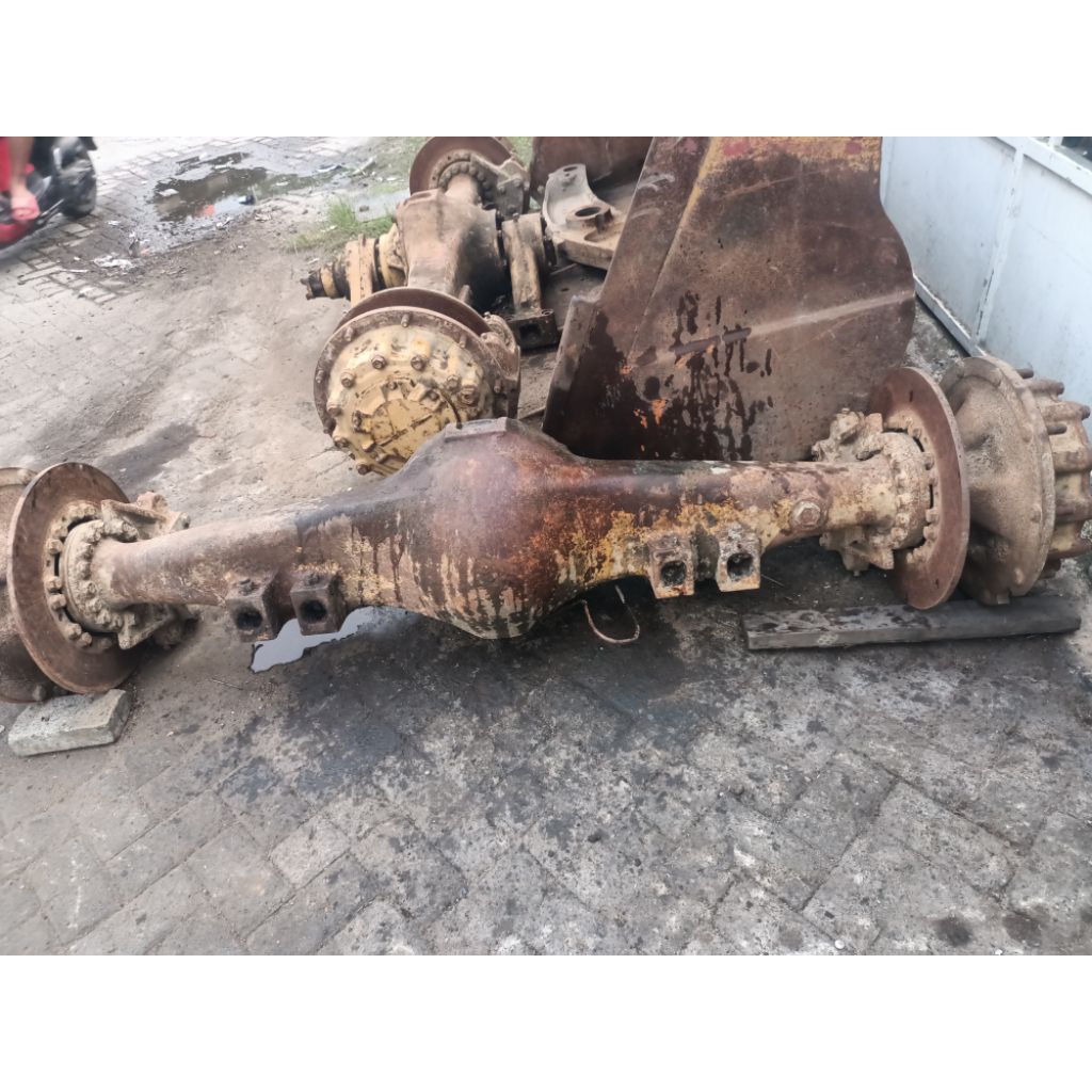 gerdang loader Caterpillar original 926e kondisi bekas siap pakai 80% dijamin mantap komplit depan b