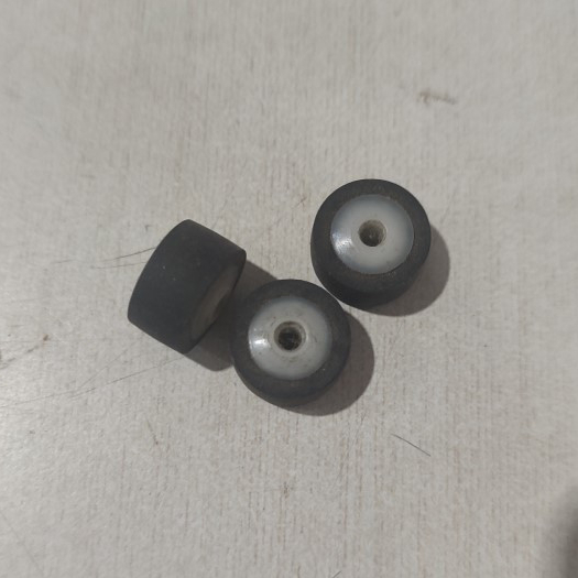 Roller Mekanik Radio / Roller Mekanik Tape tanpa AS Lubang Besar Tebal 8,1 mm Tinggi 12.8 mm